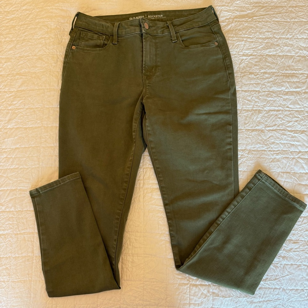Old Navy Women's Rockstar Skinny Jeans in Olive